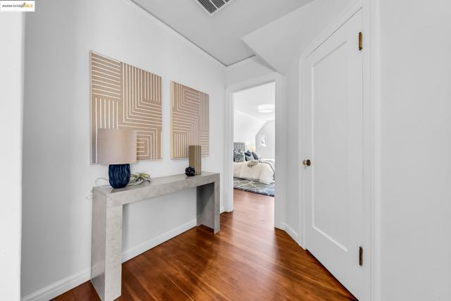 5605 Picardy Dr, Oakland CA: https://media.crmls.org/mediaz/603c5689-ed95-4163-b2be-3c78224b5d41.jpg
