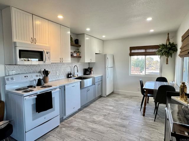 Detail Gallery Image 13 of 22 For 57222 Hillcrest Dr, Yucca Valley,  CA 92284 - 2 Beds | 1 Baths