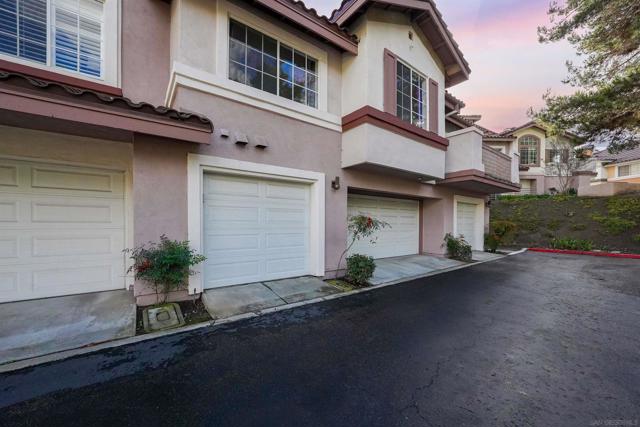 12083 Tivoli Park Row, San Diego CA: https://media.crmls.org/mediaz/603d3a66-b3f5-4137-b86e-274847e5cc83.jpg