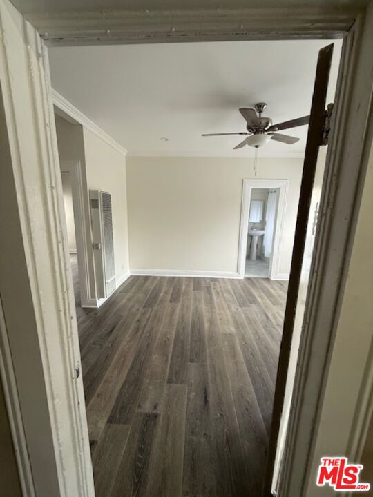 5522 Sierra Vista Avenue, Los Angeles CA: https://media.crmls.org/mediaz/603e4060-8f80-4efd-ba75-9b0642215576.jpg