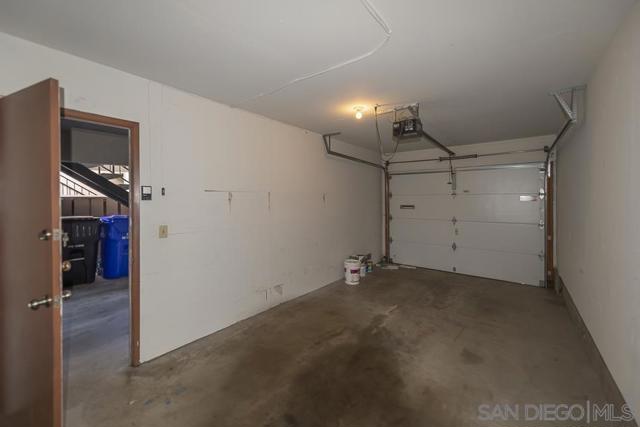 6263 Caminito Salado, San Diego, California 92111, 2 Bedrooms Bedrooms, ,1 BathroomBathrooms,Townhouse,For Sale,Caminito Salado,250020226SD