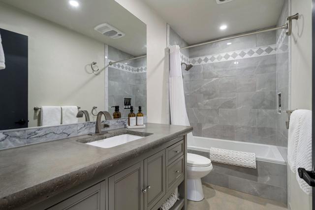 8799 Palomar Avenue, Yucca Valley CA: https://media.crmls.org/mediaz/603eebfb-8dc9-424b-a78c-f634ccb23a02.jpg