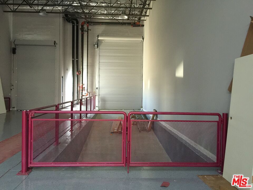 MLS #26862869 image #2