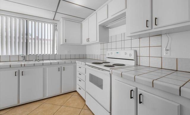 74577 Azurite Circle E, Palm Desert CA: https://media.crmls.org/mediaz/603fc3d3-7674-4fa7-81cd-278df371af7f.jpg