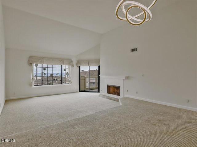 612 Island View Circle, Port Hueneme CA: https://media.crmls.org/mediaz/603fce41-f725-40ab-9949-5c0bbe1680a0.jpg
