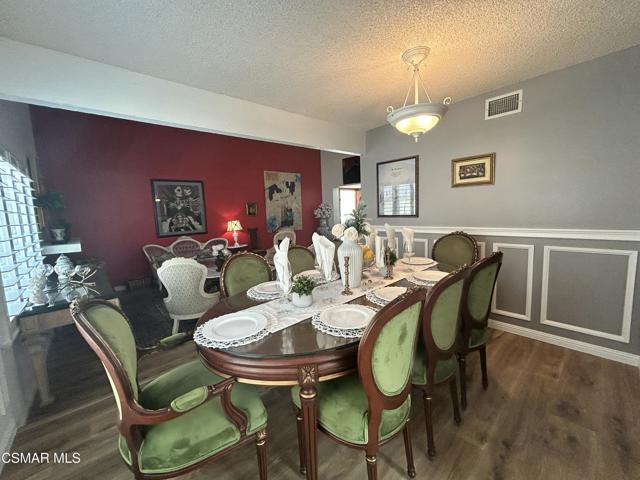 2653 N Broadmoor Avenue, Simi Valley CA: https://media.crmls.org/mediaz/603fe914-aaa8-43cb-936c-230b8bdd945d.jpg