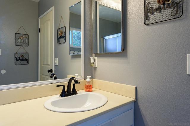 1268 Sundown Gln, Escondido, California 92026, 2 Bedrooms Bedrooms, ,2 BathroomsBathrooms,Single Family Residence,For Sale,Sundown Gln,240021745SD