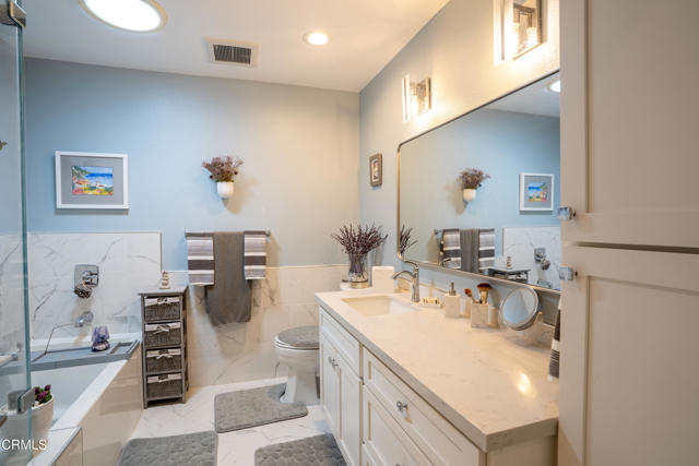 31123 Village 31, Camarillo CA: https://media.crmls.org/mediaz/604340fa-b989-4094-84d2-1105bb94fb5a.jpg