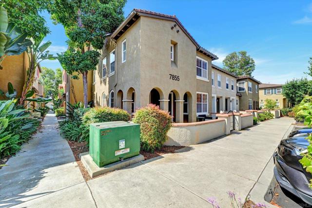 7855 Via Belfiore, San Diego CA: https://media.crmls.org/mediaz/60438b95-c95d-4672-83e7-19ab9cdff23b.jpg