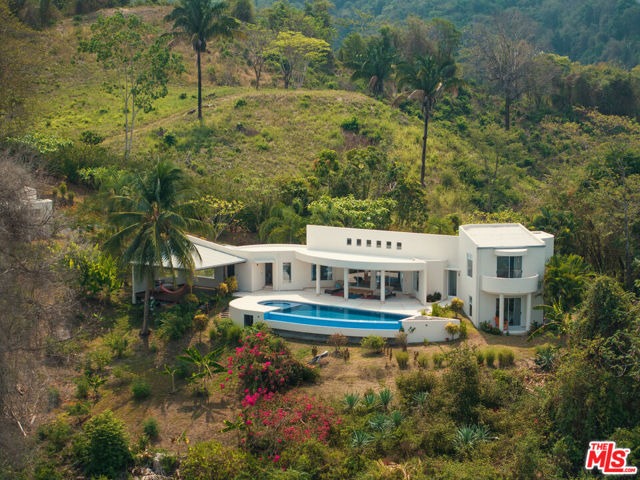 0 Villa Sunset MalPais Costa Rica,  CA: https://media.crmls.org/mediaz/60447324-9918-4266-9ff0-2d44f4b8d0b4.jpg