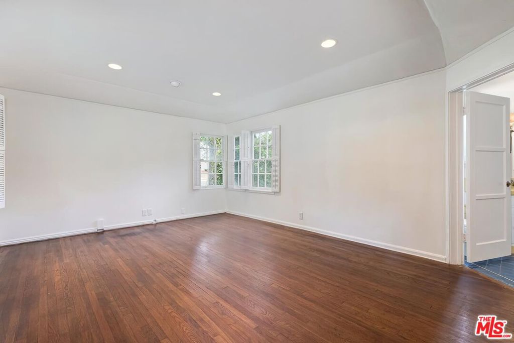 MLS #26855897 image #30