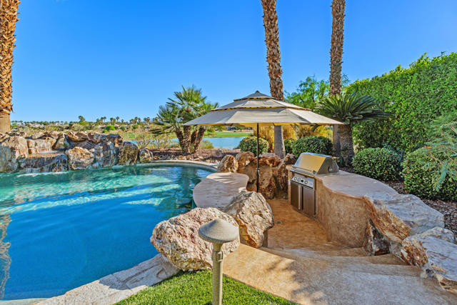 81655 Brown Deer, La Quinta CA: https://media.crmls.org/mediaz/60455f37-2738-49ba-83b7-df2cf7ef2c7d.jpg