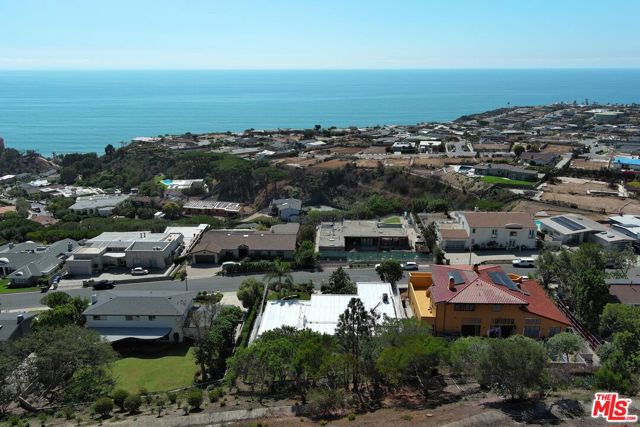 Drew Fenton | 18073 Sandy Cape Drive Pacific Palisades CA | MLS: 7432418