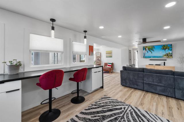 699 N Vulcan Avenue, Encinitas CA: https://media.crmls.org/mediaz/6045cb1c-10b3-46a0-91fa-cf929f1084a3.jpg