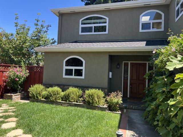 5 Maple Way, San Carlos CA: https://media.crmls.org/mediaz/60463c81-5d6d-4b42-90a8-70bef9a9d2be.jpg