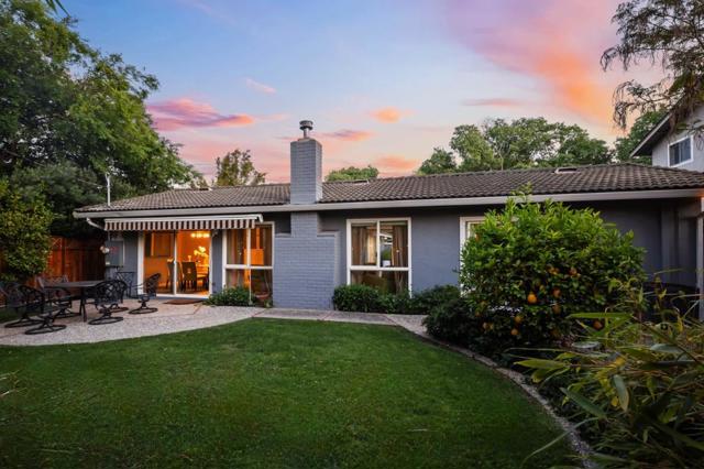 637 Nashua Court, Sunnyvale CA: https://media.crmls.org/mediaz/60478e39-fe16-4bf2-a254-5393b3820da2.jpg