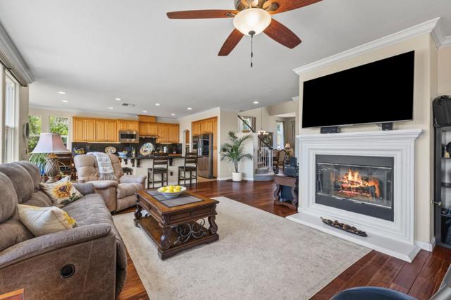 531 Via Vaquero Sur, San Juan Bautista CA: https://media.crmls.org/mediaz/604850e9-b544-4dba-a6e9-53246fde7d87.jpg