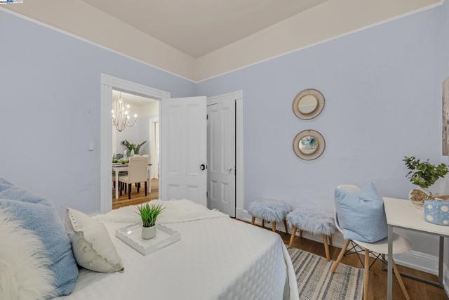 624 N 17Th St, San Jose CA: https://media.crmls.org/mediaz/60499317-2a9d-4a0b-a870-d860b14561e9.jpg