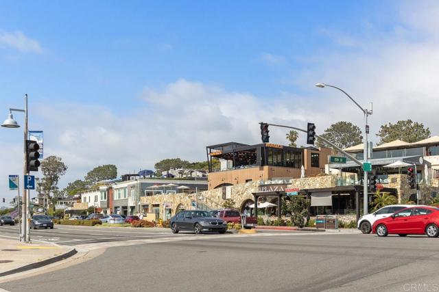 Detail Gallery Image 27 of 29 For 105 via De La Valle, Del Mar,  CA 92014 - 4 Beds | 4/1 Baths