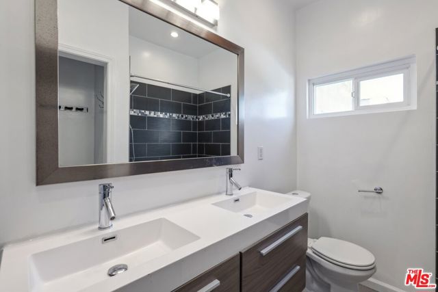 3933 & 3935 Woolwine Drive, Los Angeles CA: https://media.crmls.org/mediaz/604a6785-5552-4507-ab91-2a2169a2cf1a.jpg