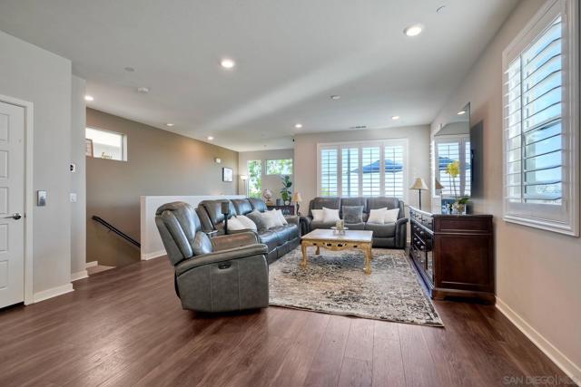 2056 Callisto Terrace, Chula Vista CA: https://media.crmls.org/mediaz/604a6abf-3214-40c1-adff-6a3805d7e01f.jpg