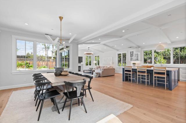 378 Felton Drive, Menlo Park CA: https://media.crmls.org/mediaz/604aeaa2-73bb-41a7-a233-9538abdfee58.jpg
