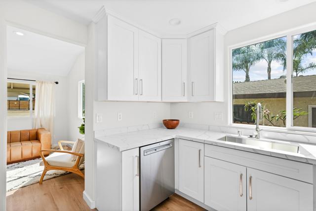 Image 11 of 32 For 9346 Lamar Street
