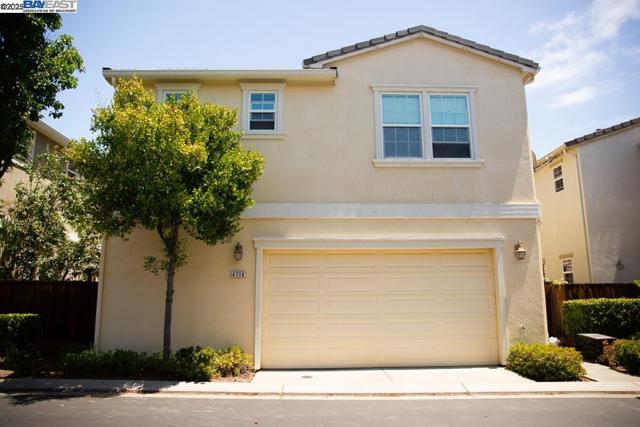 4719 Malayan, San Ramon CA: https://media.crmls.org/mediaz/604b3ee8-0ffe-44d8-bc8e-e5e65b4c150e.jpg