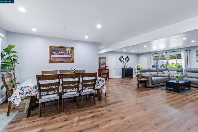 Image 8 of 22 For 8037 Santa Barbara Dr