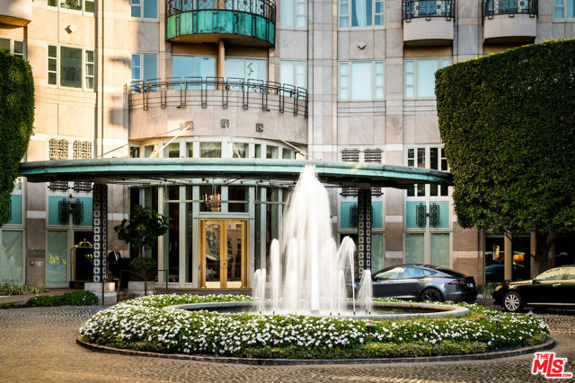 10580 Wilshire Boulevard, Los Angeles CA: https://media.crmls.org/mediaz/604bef9d-1a6c-4d93-af70-6b3be916da28.jpg