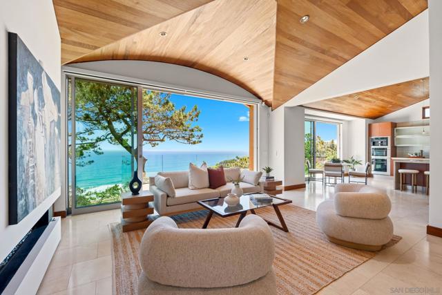 354 Ocean View Ave, Del Mar CA: https://media.crmls.org/mediaz/604c0903-94d7-4322-a16b-e25371f3b3eb.jpg