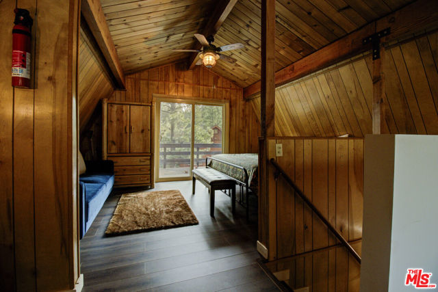 612 Kean Way, Big Bear City CA: https://media.crmls.org/mediaz/604c3b38-f58f-4e2b-8e11-40da81573bce.jpg