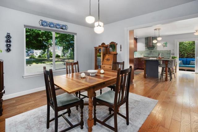 4214 Gull Cove Way, Capitola CA: https://media.crmls.org/mediaz/604dd99b-d818-4841-91f2-da2b099a6ef2.jpg