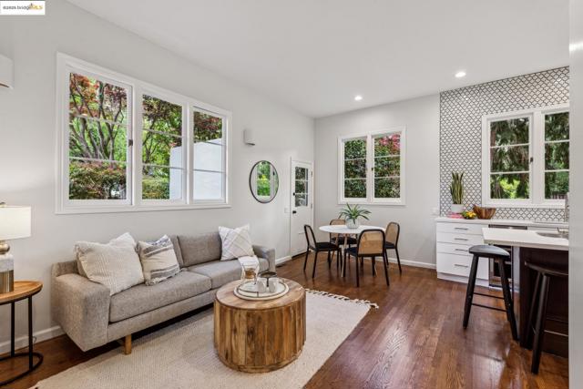 356 Mountain Avenue, Piedmont CA: https://media.crmls.org/mediaz/604e102c-aeb1-4282-a364-bbd1428a9427.jpg