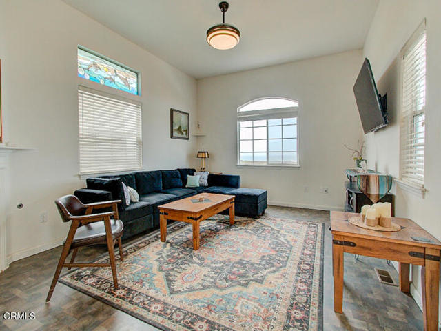 924 Glass Beach Drive, Fort Bragg CA: https://media.crmls.org/mediaz/604ec423-c5de-4df8-92e0-034b8de27c86.jpg