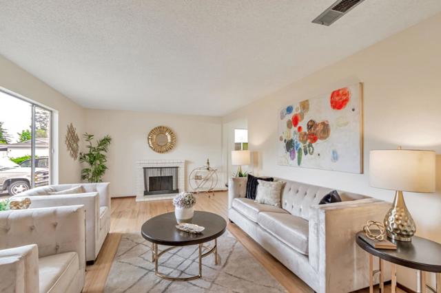 832 Mary Court, Campbell CA: https://media.crmls.org/mediaz/604f1a27-c0cc-42dd-ae95-2ed83c7b255c.jpg