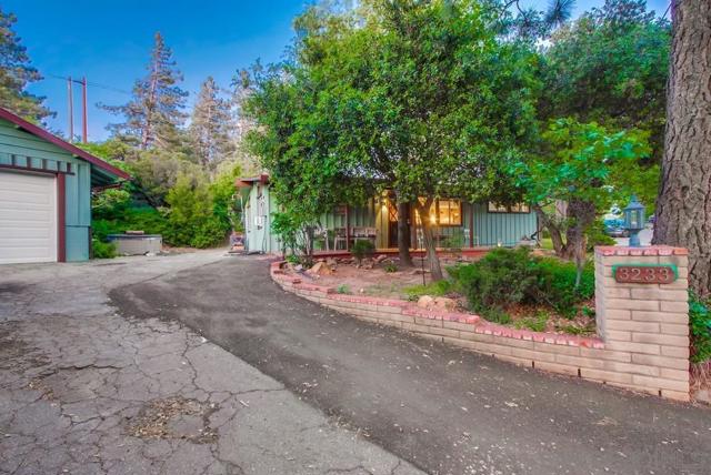 3233 Salton Vista Drive, Julian CA: https://media.crmls.org/mediaz/604f21c0-357a-4c8a-a61d-6108a0c3b76d.jpg