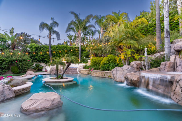 5302 Via Jacinto, Newbury Park CA: https://media.crmls.org/mediaz/604f7d64-c166-4021-8393-e0055ac7e880.jpg