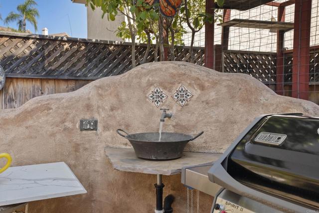 Detail Gallery Image 34 of 47 For 4989 Corte Playa Encino, San Diego,  CA 92124 - 4 Beds | 2/1 Baths