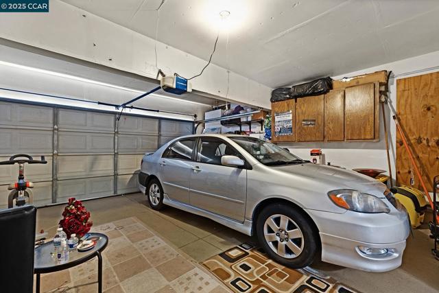 19 Haviland Ct., San Pablo CA: https://media.crmls.org/mediaz/6051eb10-e067-4d94-8eb4-56bf8867767b.jpg