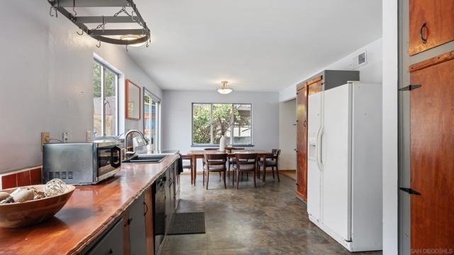 5620 Lord Cecil Street, San Diego CA: https://media.crmls.org/mediaz/6051f89a-a543-4584-b61d-848948078d1f.jpg