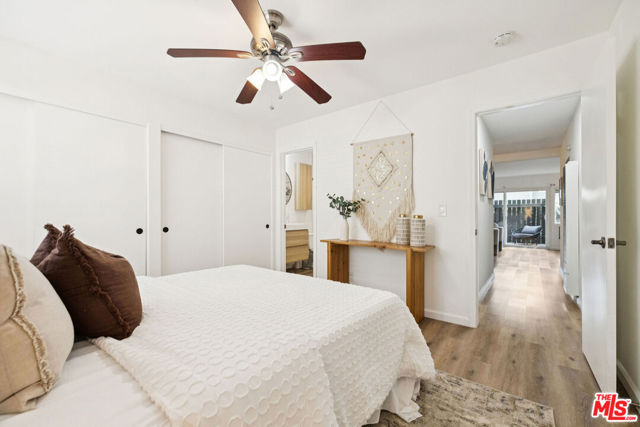 5003 Stoney Creek Road, Culver City CA: https://media.crmls.org/mediaz/6052ffd3-bac3-49d2-b2b4-6882057e2c62.jpg