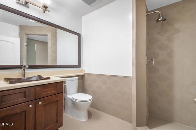 Detail Gallery Image 31 of 45 For 11961 Darlington Ave #3,  Los Angeles,  CA 90049 - 4 Beds | 3 Baths