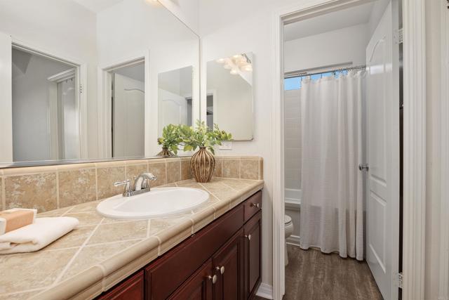 2258 Aventurine Place, Carlsbad CA: https://media.crmls.org/mediaz/6054777d-5e8f-43a2-84cc-93ab7bdb4418.jpg