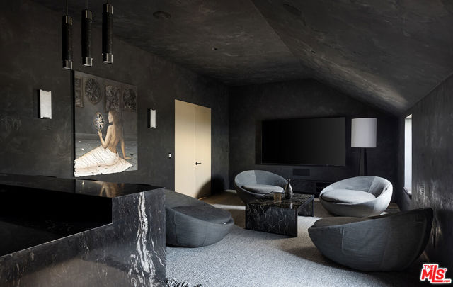 16401 Mulholland Drive, Los Angeles CA: https://media.crmls.org/mediaz/6054d083-dc4a-4241-b553-3e7129a49ba3.jpg