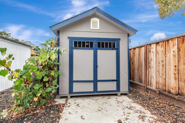 3972 Pepper Tree Lane, San Jose CA: https://media.crmls.org/mediaz/6054dfdc-9c67-441c-b2dc-08d276ed3042.jpg