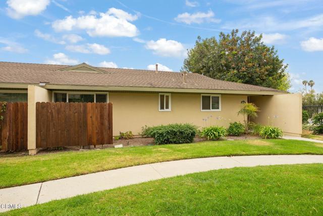 2247 Camilar Drive, Camarillo CA: https://media.crmls.org/mediaz/6056bb42-6c0c-4f80-9a9f-a214eb95375b.jpg