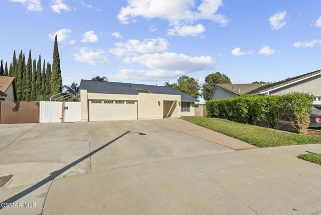 459 Mark Drive, Simi Valley CA: https://media.crmls.org/mediaz/60575c35-60b3-494c-8358-b813b0e57a7d.jpg