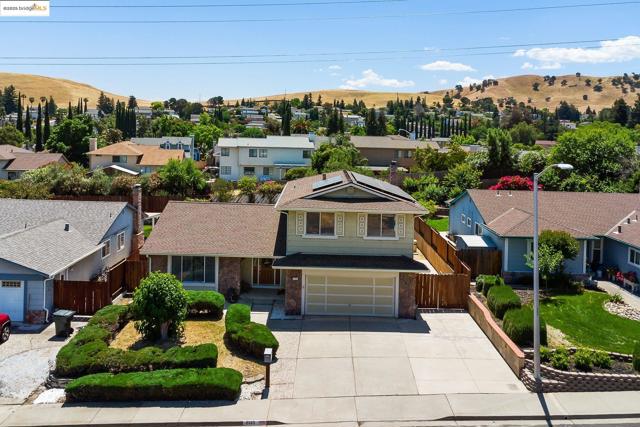 2125 Robles Dr, Antioch CA: https://media.crmls.org/mediaz/6057c196-125f-4aaa-9e84-23e810e375f4.jpg