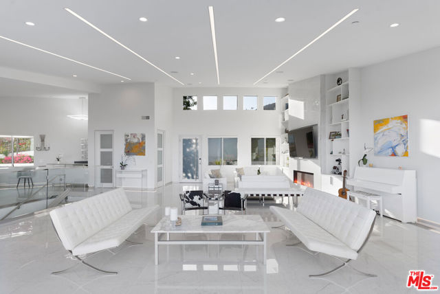 Drew Fenton | 28405 Via Acero Street Malibu CA | MLS: 7236533